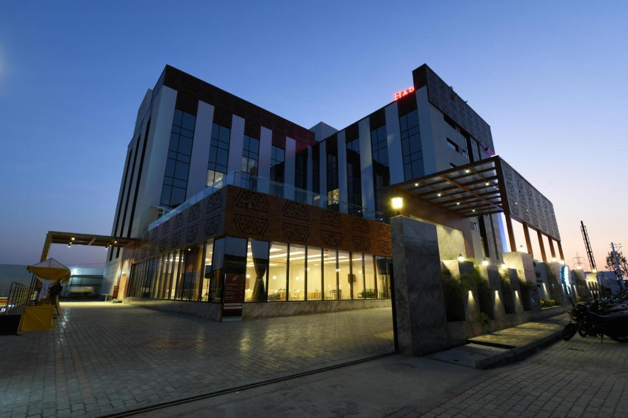 Harsha The Fern Shivamogga Hotel Exterior foto