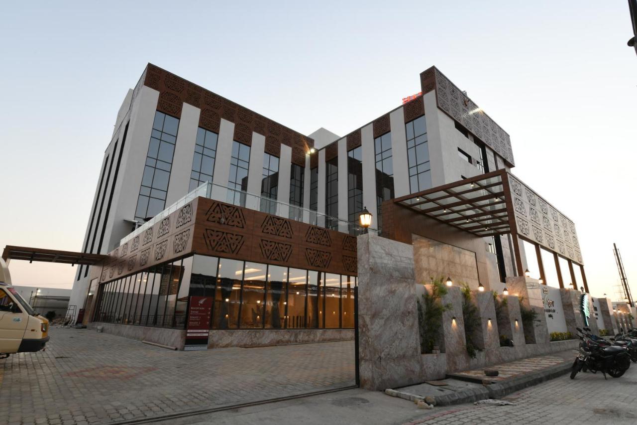 Harsha The Fern Shivamogga Hotel Exterior foto