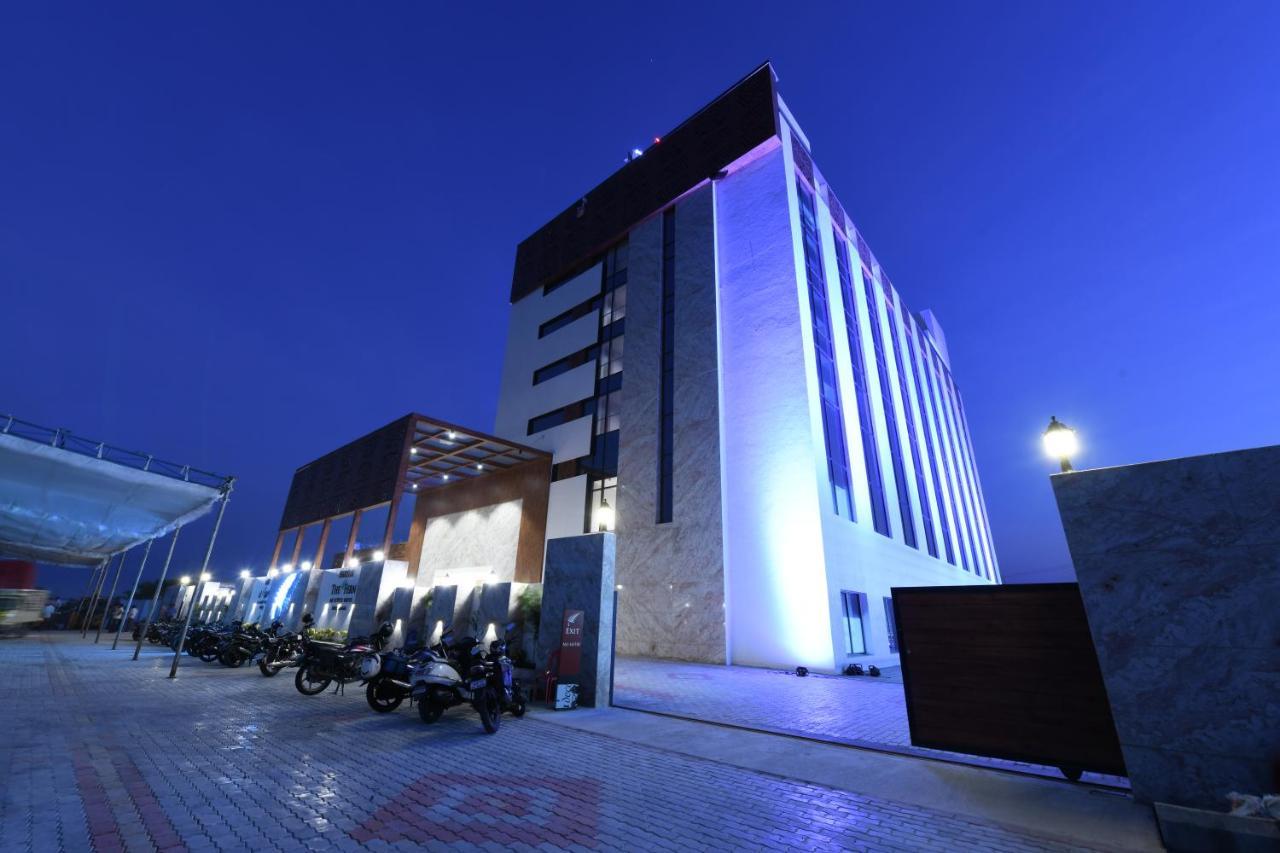 Harsha The Fern Shivamogga Hotel Exterior foto