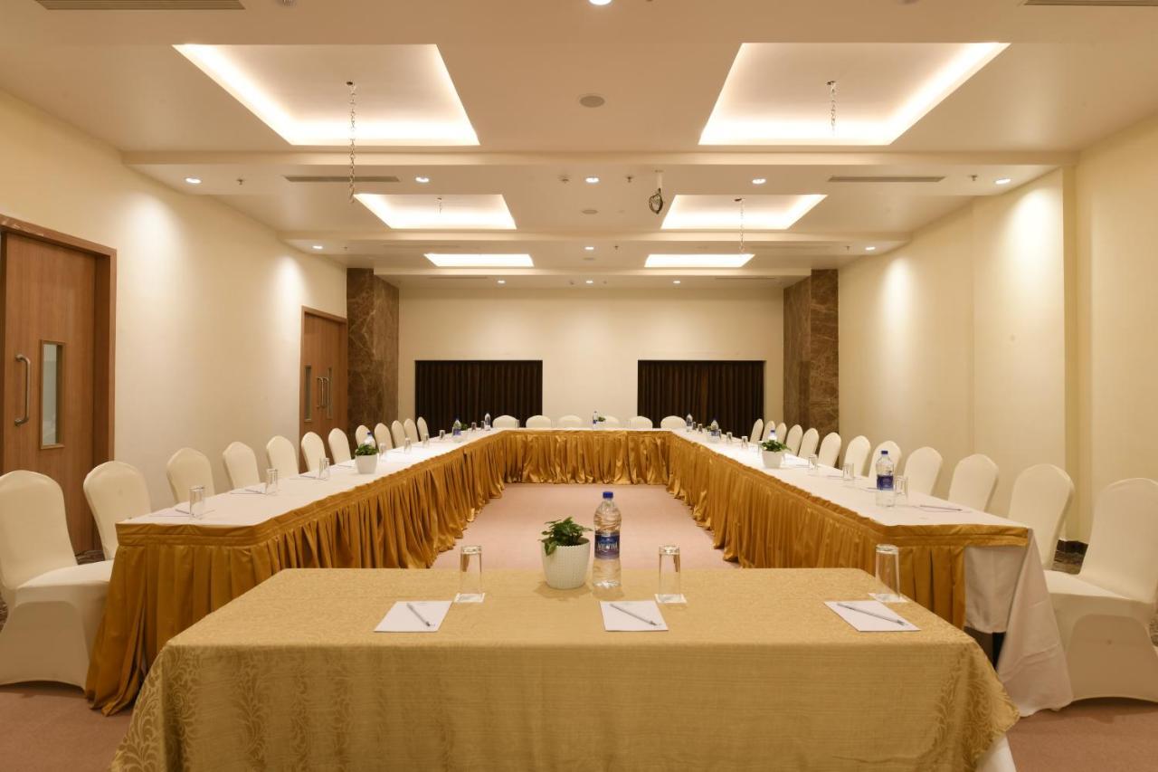 Harsha The Fern Shivamogga Hotel Exterior foto